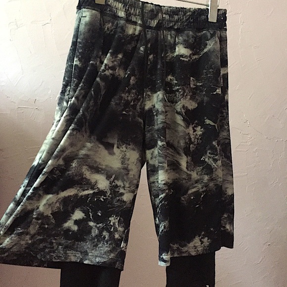 PUMA Sports Compression Shorts - Picture 2 of 6